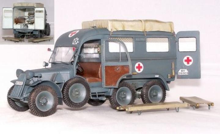 Image du produit Plus Model Ambulance allemande Kfz.31 Steyr 640