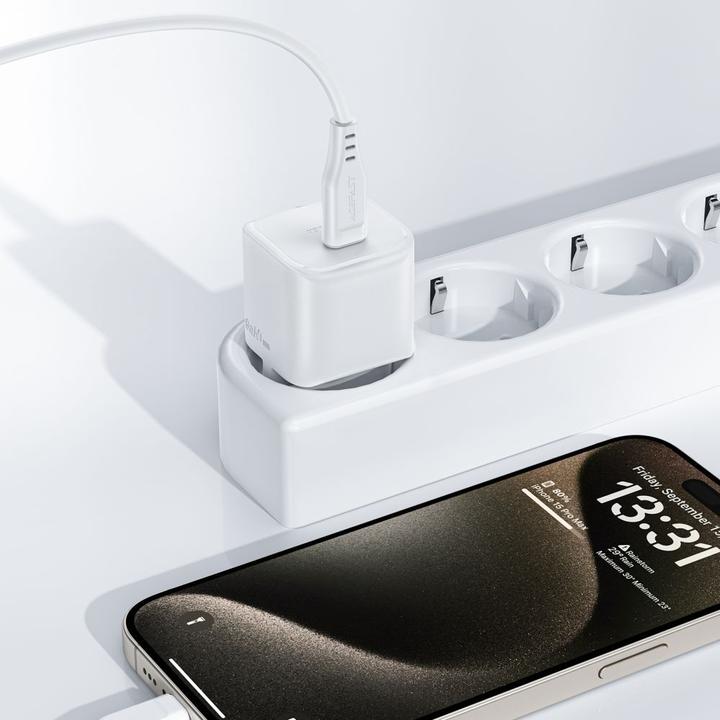 Produktbild Acefast A73 Mini PD 20W GaN-Wandladegerät + USB-C-Kabel – Weiss (20 W)