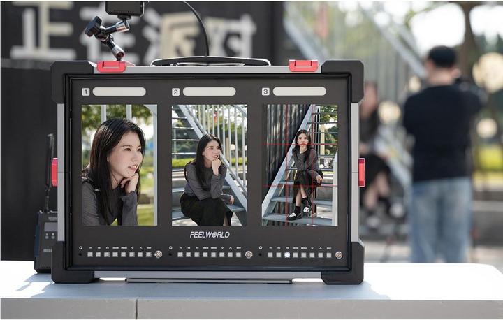 Actual product image Feelworld PS101 Triple 10.1 inch Vertical Display Monitor (10.10")