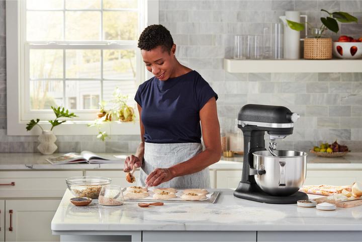 Produktbild KitchenAid 5KSM70SHXEBK (375 W)