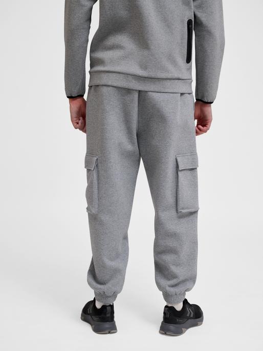 Actual product image hummel Hmltech Fleece Loose Cargo Pants (XL)