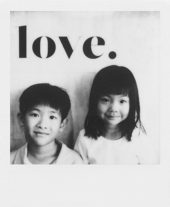 Produktbild Polaroid B&W I-type (Now, OneStep+)