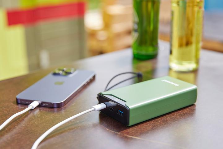 Produktbild Intenso F20000 (20000 mAh, 20 W, 74 Wh)