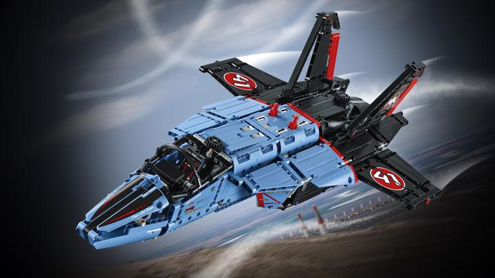 Actual product image LEGO Air Race Jet (42066, LEGO Technic)