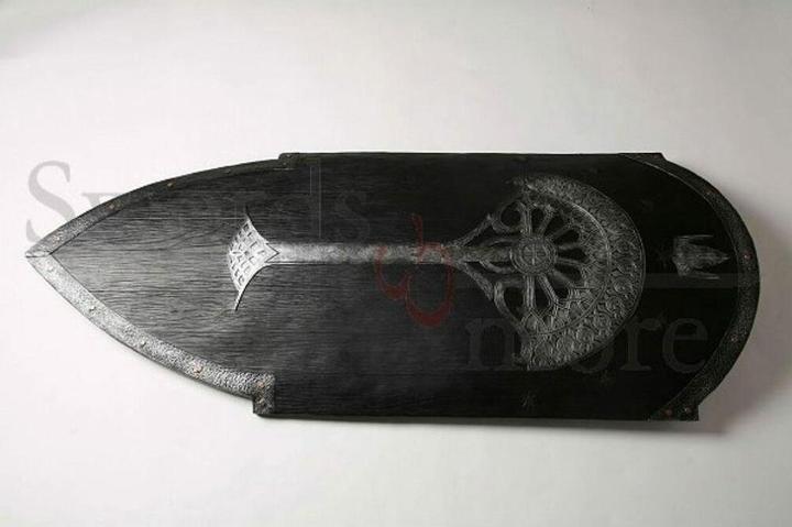 Actual product image United Cutlery Le Seigneur des Anneaux réplique 1/1 bouclier Gondorian Shield 113 cm