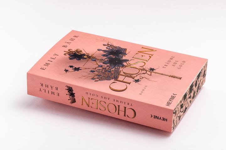 Actual product image Chosen – Träume aus Gold (German, Emily Bähr, 2025)