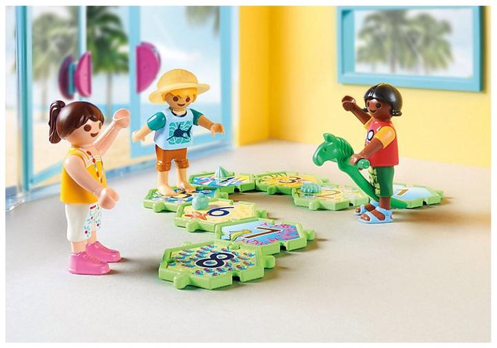 Actual product image Playmobil Kids Club (70440, Playmobil Family Fun)