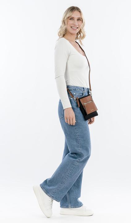 Actual product image Tamaris Umhängetasche TAS Fabrizia