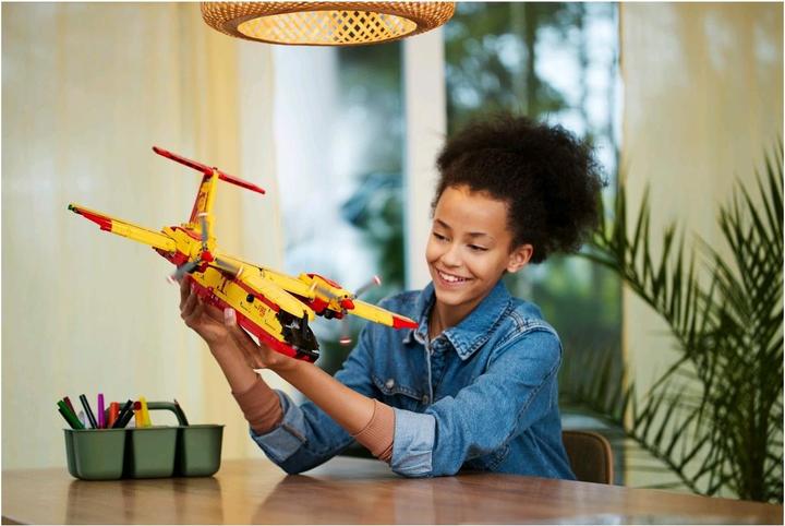 Image du produit LEGO Technic - Avion pompier (42152) (42152, LEGO Technic)