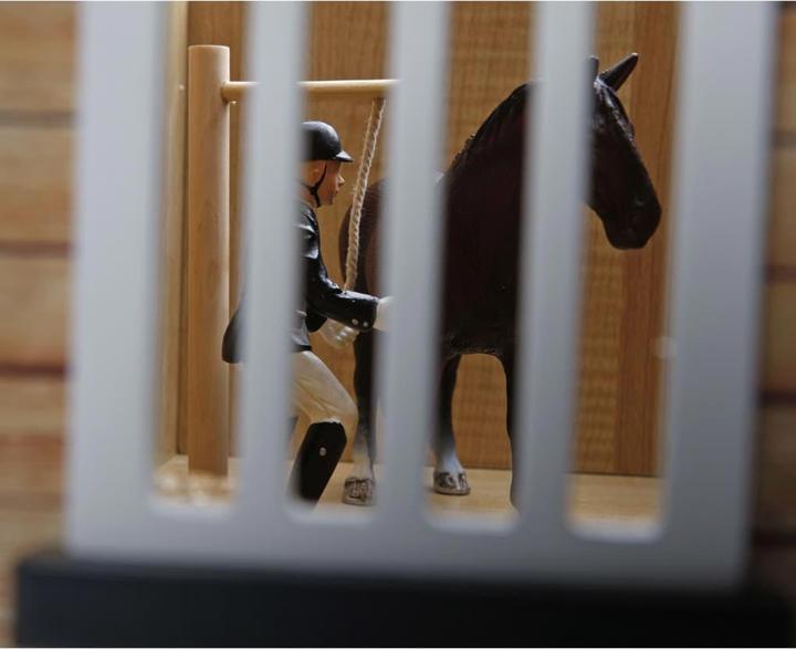 Actual product image NoName Horse corner stable with 3 boxes and storage room 1:24