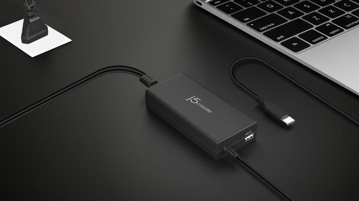 Actual product image j5Create JUP2290C Super Charger (100 W)