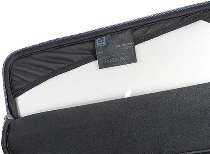 Actual product image Tucano Second Skin Top (13", Apple)