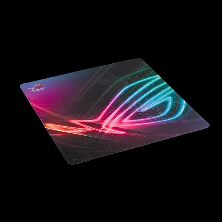 Actual product image ASUS ROG Strix Edge (L)