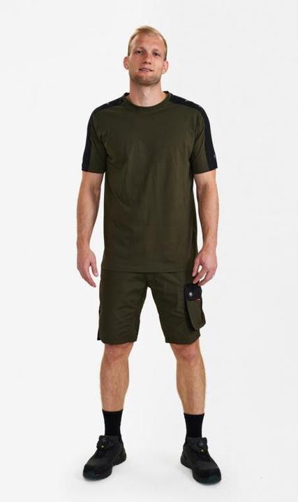 Noir, Forest Green