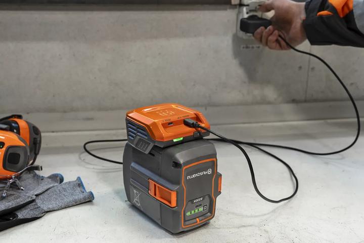 Produktbild Husqvarna USB-Adapter 40-USB150X (36 V)