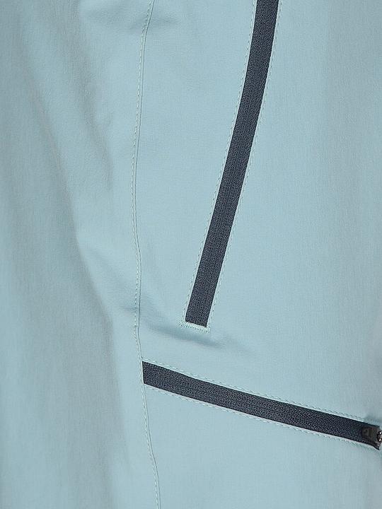 Actual product image Meru Lake Louise (M)
