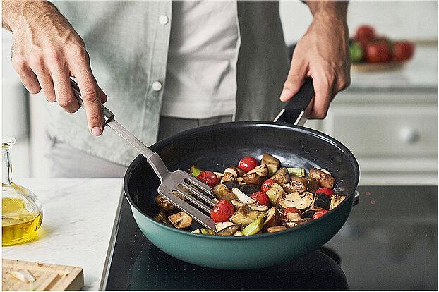 Produktbild Zwilling Pure Bratpfanne 28cm Grün (28 cm, Bratpfanne, Edelstahl)