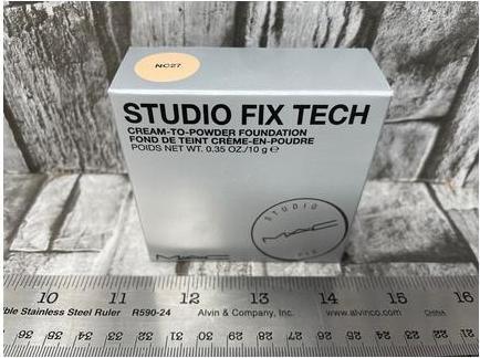 Actual product image MAC Cosmetics Studio Fix Tech Cream-To-Powder Foundation (NC27)