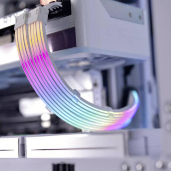 Immagine prodotto Lian-Li Cavo VGA RGB a 8 pin Strimer Plus V2 (RGB)