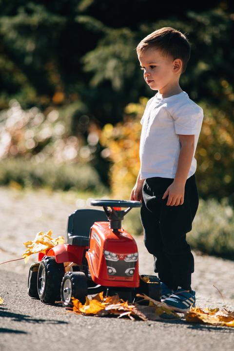 Actual product image Falk Massey Ferguson Tractor with trailer