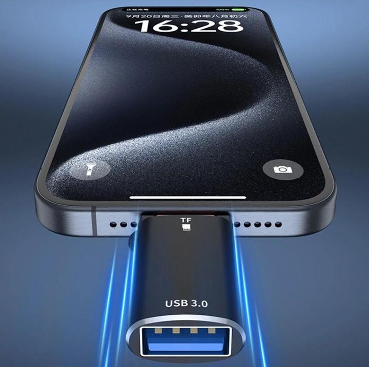 Image du produit PowerGuard Adaptateur deux en un USB-C vers carte MicroSD et lecteur USB 3.0 (USB Type C, MicroDot)