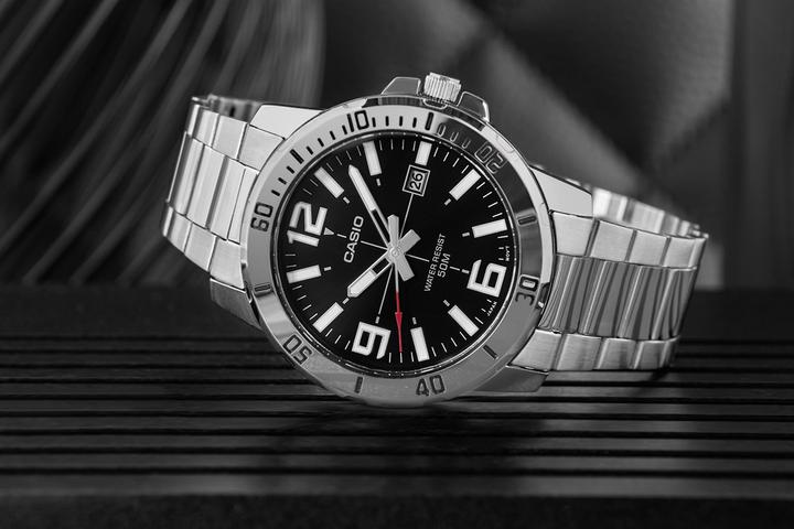 Produktbild Casio MTP-VD01D-1B (Analoguhr, 45 mm)