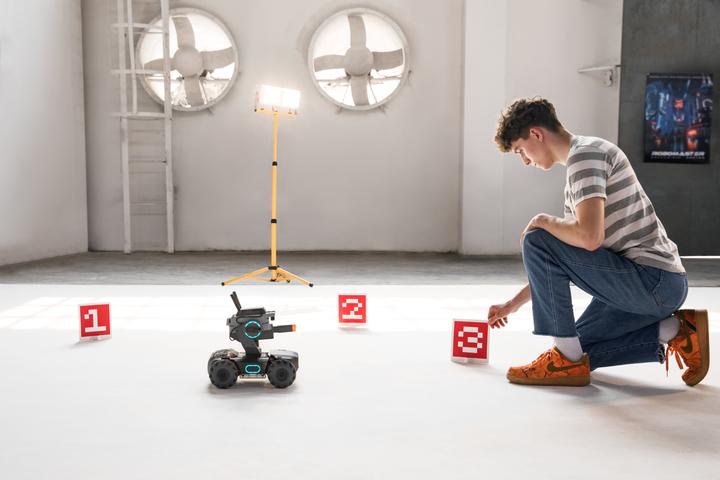 Actual product image DJI RoboMaster S1