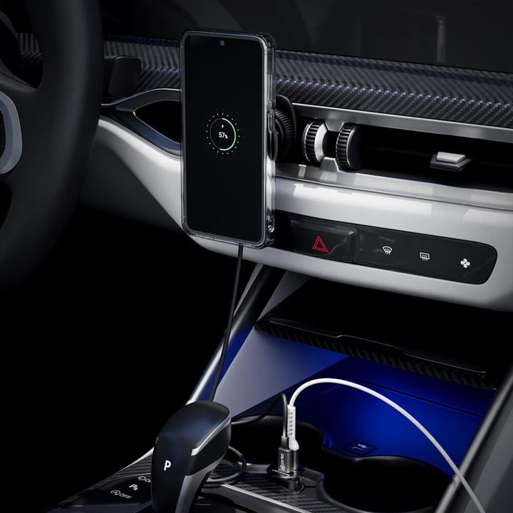 Image du produit prio Chargeur de voiture Fast Charge 45W PD (USB C) + 45W (USB A) noir