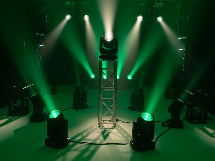 Actual product image Eurolite LED TMH-W400 Moving-Head Wash Zoom (Moving bar)
