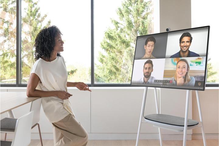 Image du produit Microsoft Surface Hub 2S (3840 x 2560 pixels, 50")