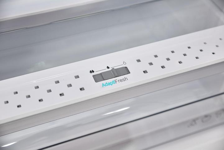 Actual product image Sharp SJ-LD180E0XS-EU (178 l)