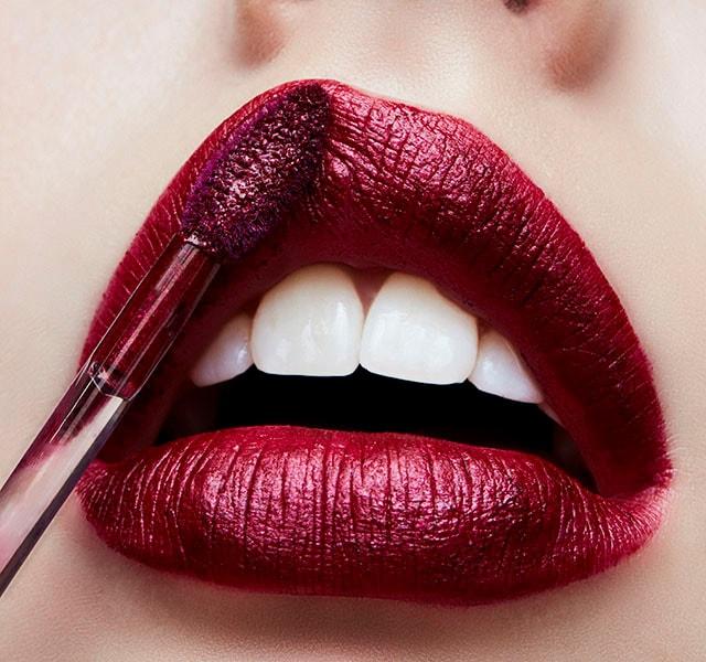 Immagine prodotto MAC Cosmetics Retro Matte Liquid Lipcolour (Arma d'amore)