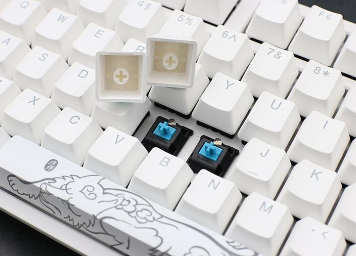 Actual product image Ducky One 2 White Edition (DE, Cable)