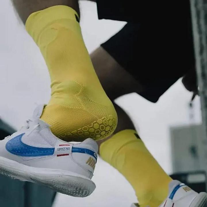 Image du produit NovoSoxx Fussballstulpen und Socken Grösse 36-41 Gelb Set Tubxx und GripSoxx (36 - 41)