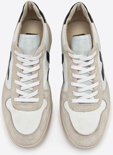 Actual product image Veja V-10 (39)