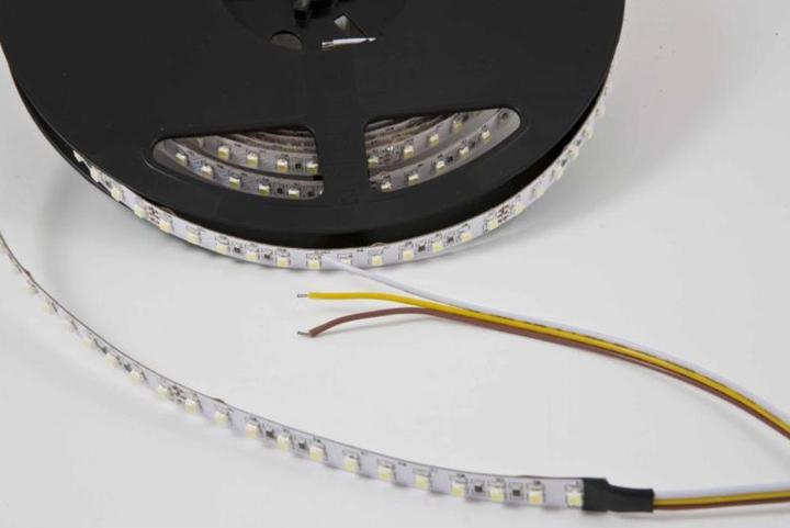 Immagine prodotto Synergy 21 Striscia LED Flex *bianco doppio* DC24V 48W per colore (Bianco caldo, Bianco, 500 cm, Interno)
