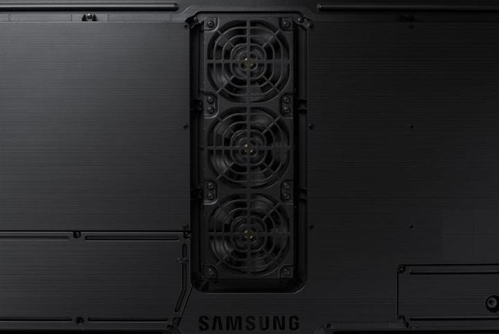 Produktbild Samsung OH46F Public Display Outdoor IP56 (1920 x 1080 Pixel, 46")
