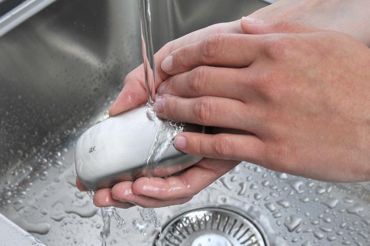 Produktbild WMF Antigeruchseife 9x5cm Edelstahlseife Gourmet Edelstahl neutralisiert Gerüche (Hartseife)