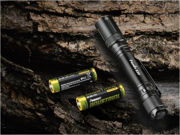 Immagine prodotto Fenix Torcia LED E20 V2.0 (12.70 cm, 350 lm)