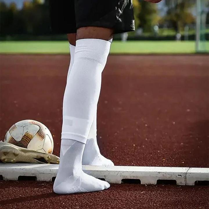 Image du produit NovoSoxx Fussballstulpen und Socken Grösse 42-47 Weiss Set Tubxx und GripSoxx (42 - 47)