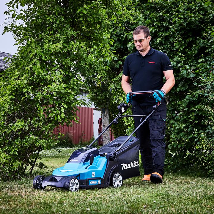 Image du produit Makita DLM432PT2 Tondeuse à gazon sans fil 2X18V, 43cm, 2X5,0Ah Li-Ion DC18RD, 3 (Fonctionnement sur batterie)