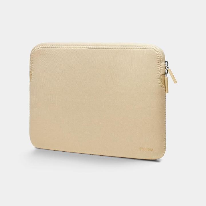 Actual product image Trunk MacBook Pro/Air 13" Sleeve Golden (13", Apple)