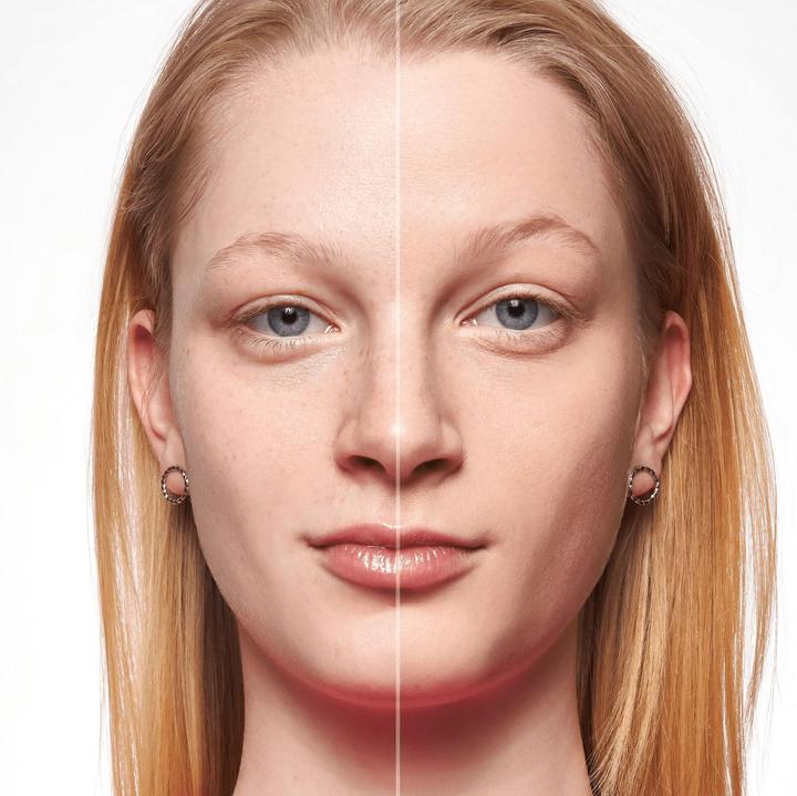 Produktbild essence Natural Matte Mousse Foundation (4)