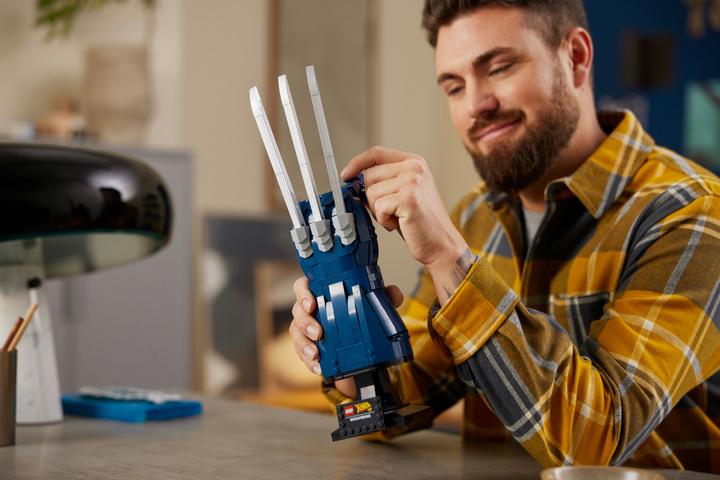 Produktbild LEGO Wolverines Klauen-Handschuh (76250, LEGO Marvel)