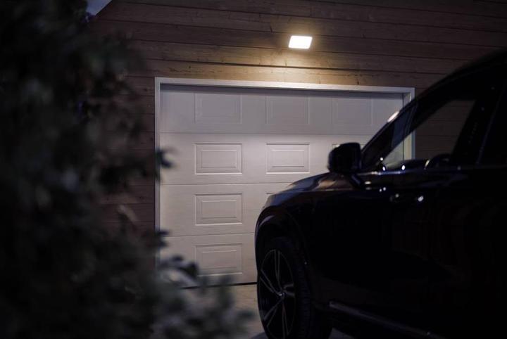 Produktbild Philips Hue Discover Basis (2300 lm)