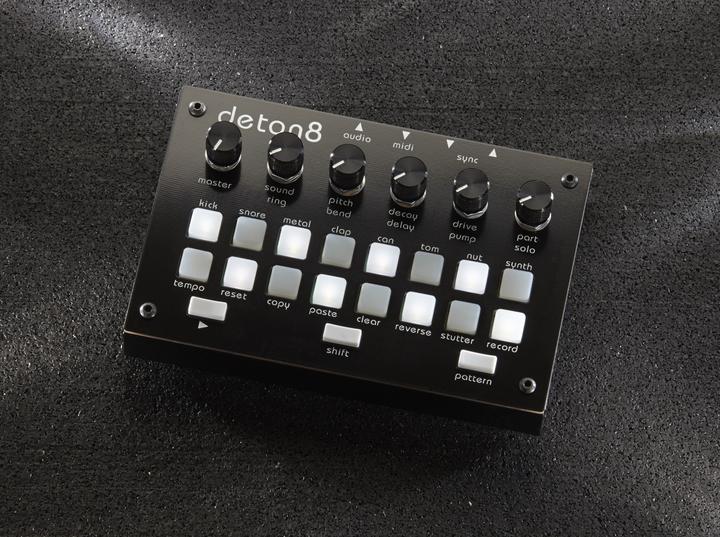Actual product image Twisted Electrons deton8