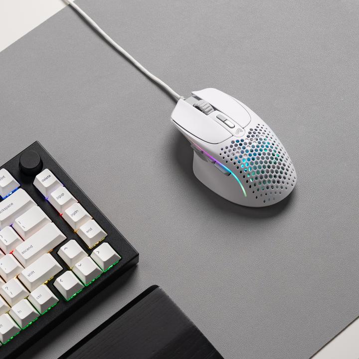 Actual product image Glorious Model IV2 Wired - White (GLO-MS-IV2-W-WHT) (Cable)