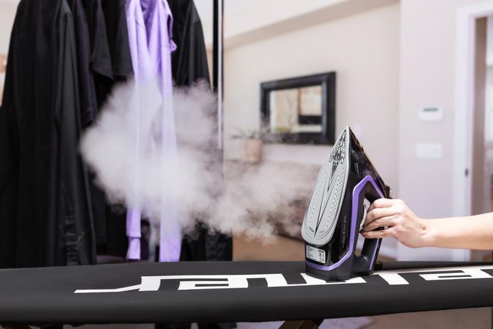 Actual product image Zelmer ZIR2600 GlidePro (2600 W, 180 g/min)