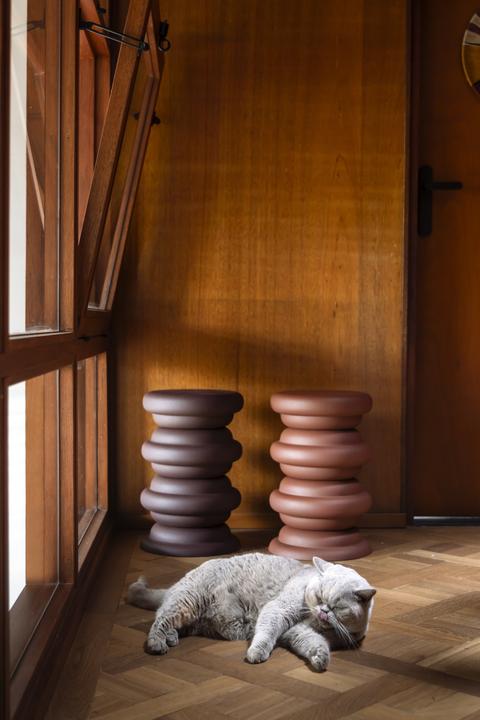 Actual product image Dutchbone Artemis Stool Brown