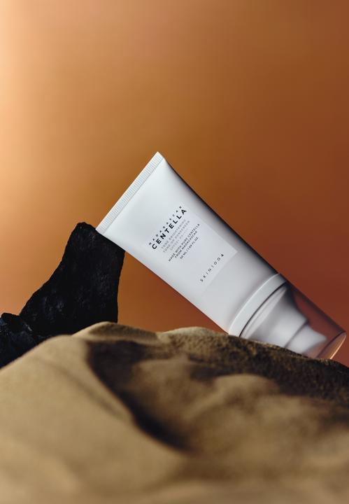 Actual product image Skin1004 Tone-Up Sunscreen (Suntan cream, SPF 50+, 50 ml, 50 g)